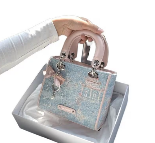 A stylish, high-value bag inspired by Chinese women's fashion.